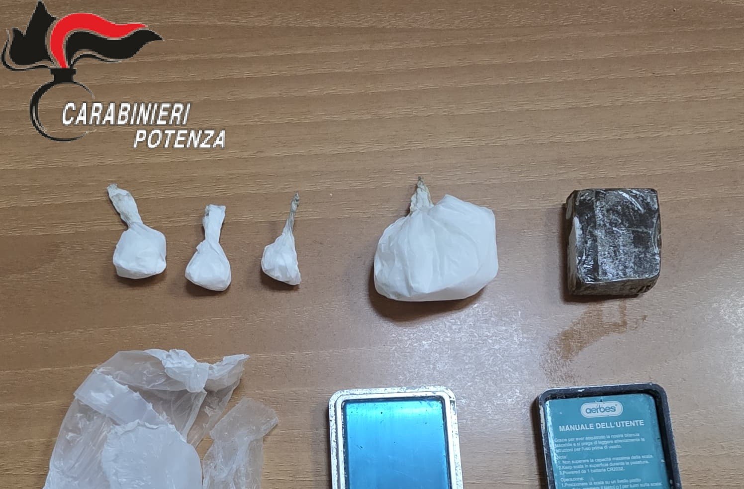 DROGA: UN ARRESTO E UNA DENUNCIA DEI CARABINERI NEL SENISESE